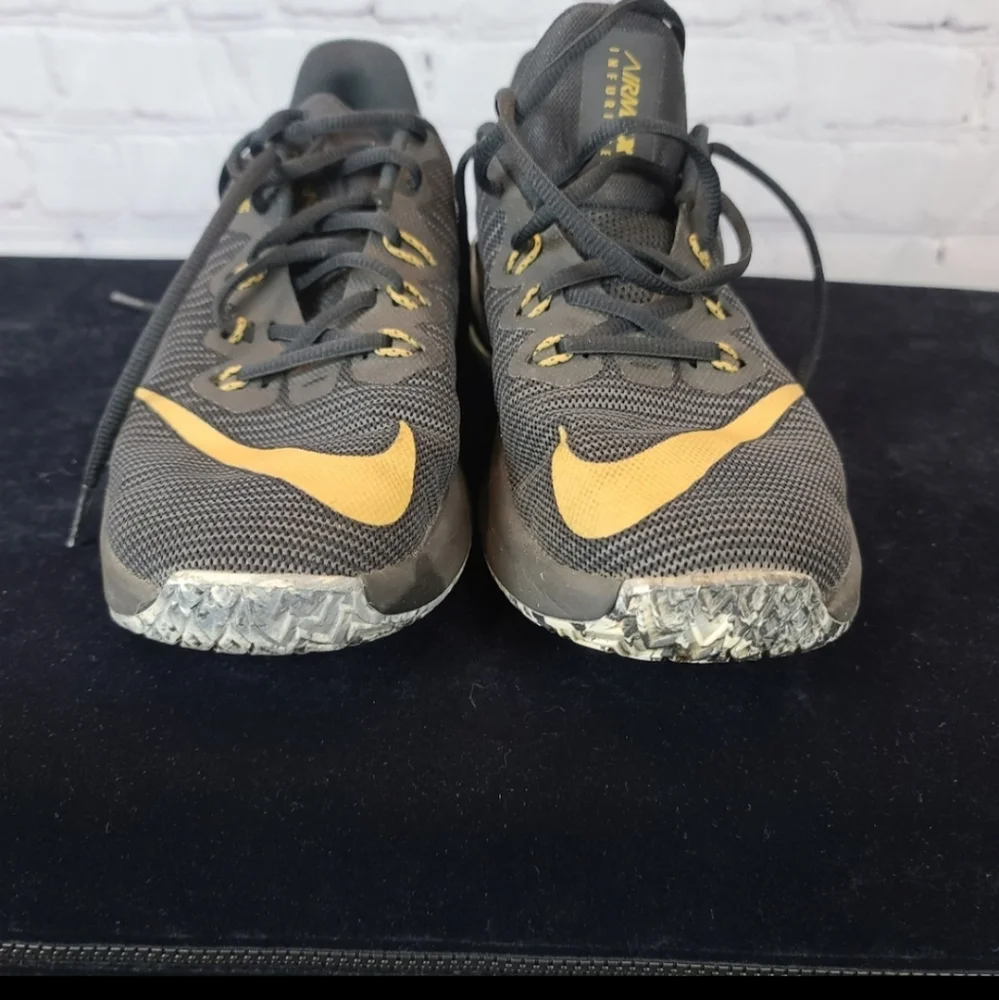 Nike Youth Air Max Infuriate 2 Black and G…